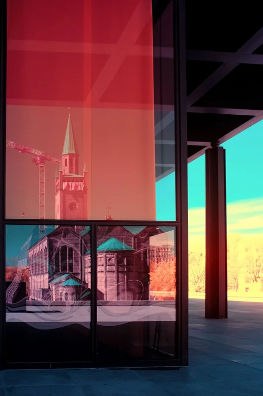 Neue Nationalgalerie: Reflected Silence
