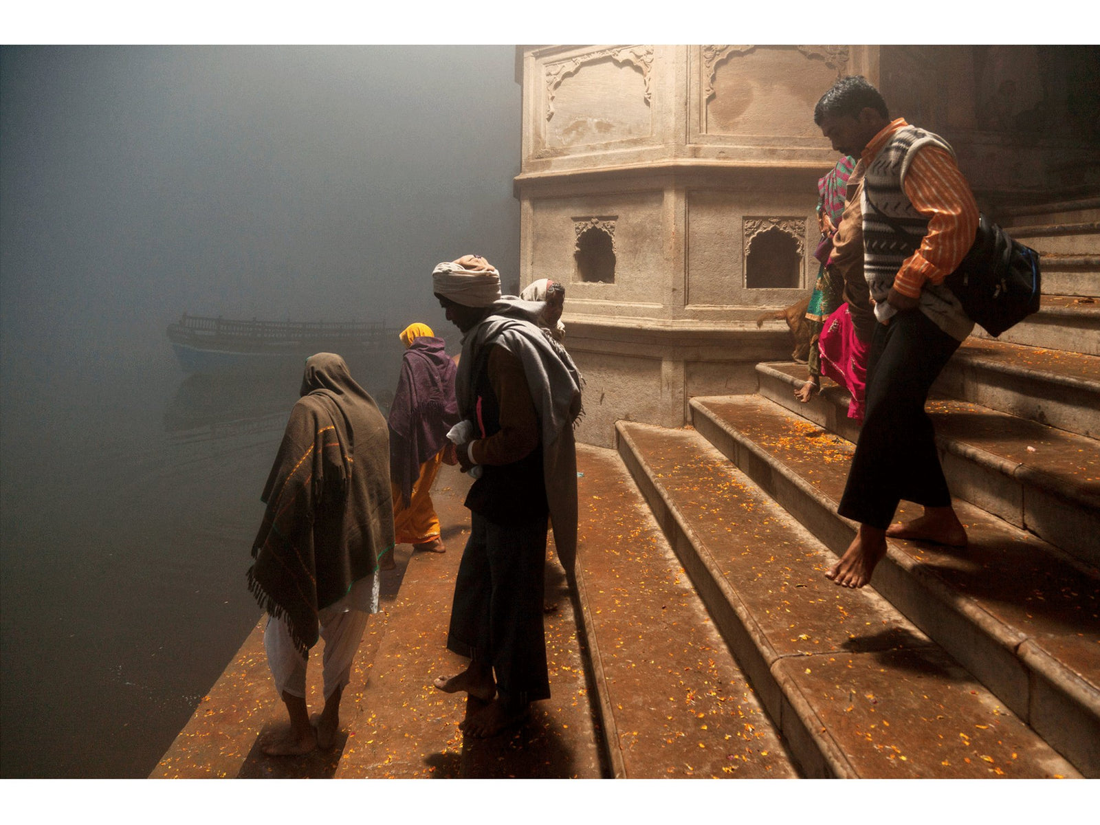 Photographie d’art d’André Wagner: Descending to yamuna river, Indien.