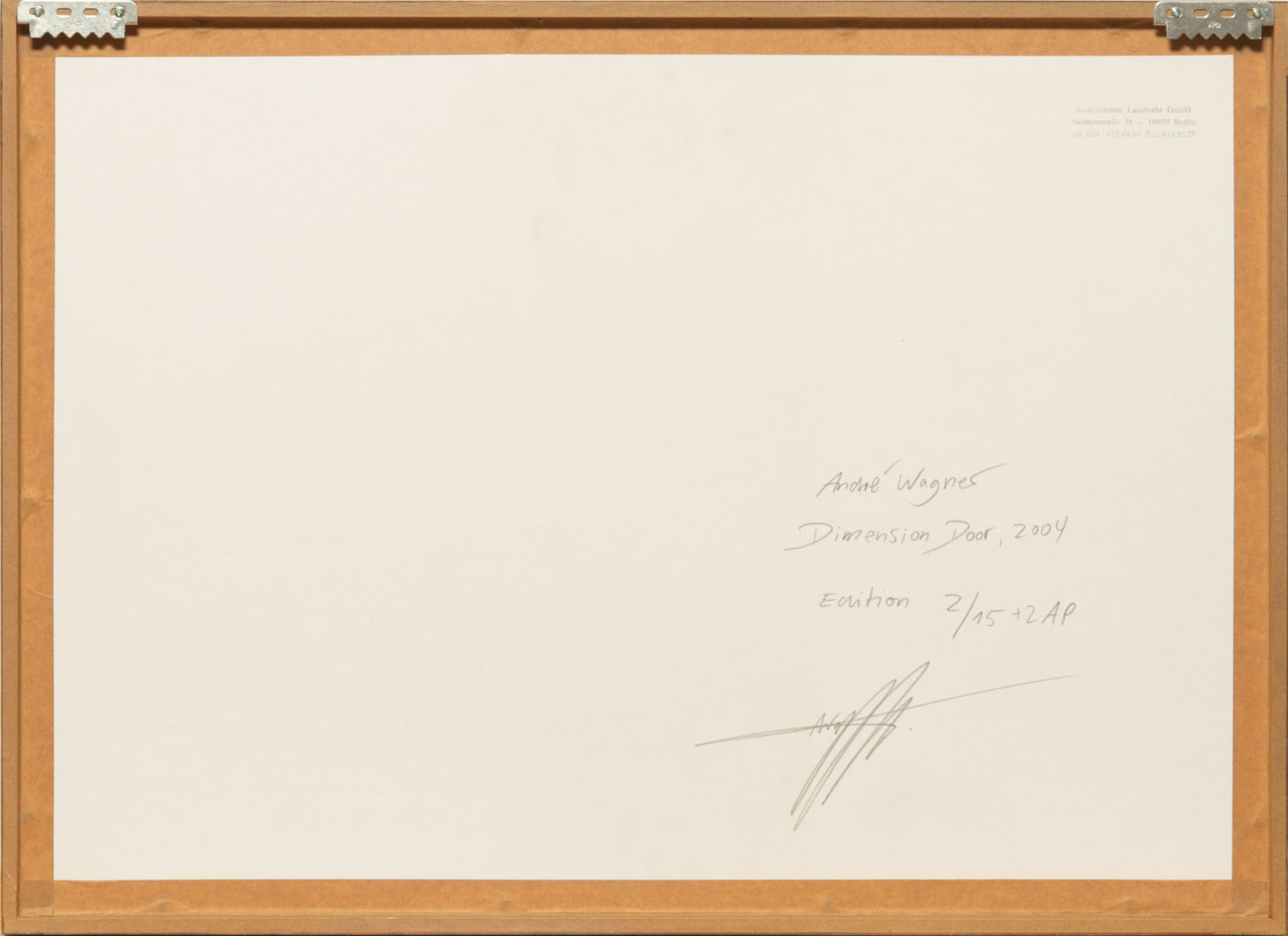 Reverse view of the photographic artwork “Dimension door, Indien” by André Wagner.