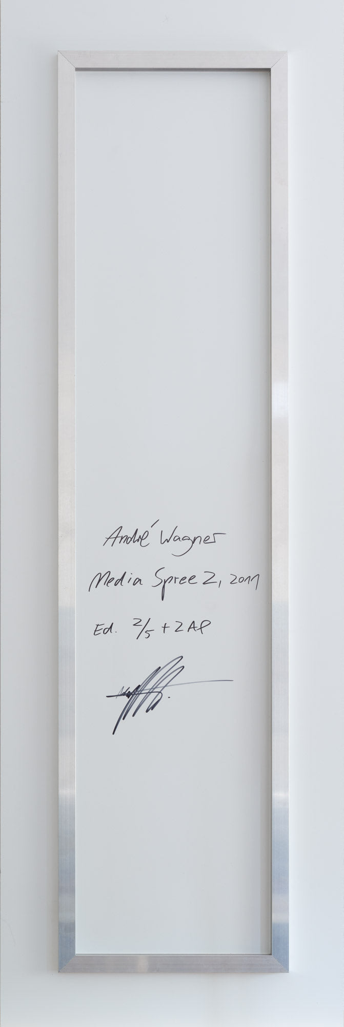 Reverse view of the photographic artwork “Media Spree 2” by André Wagner.