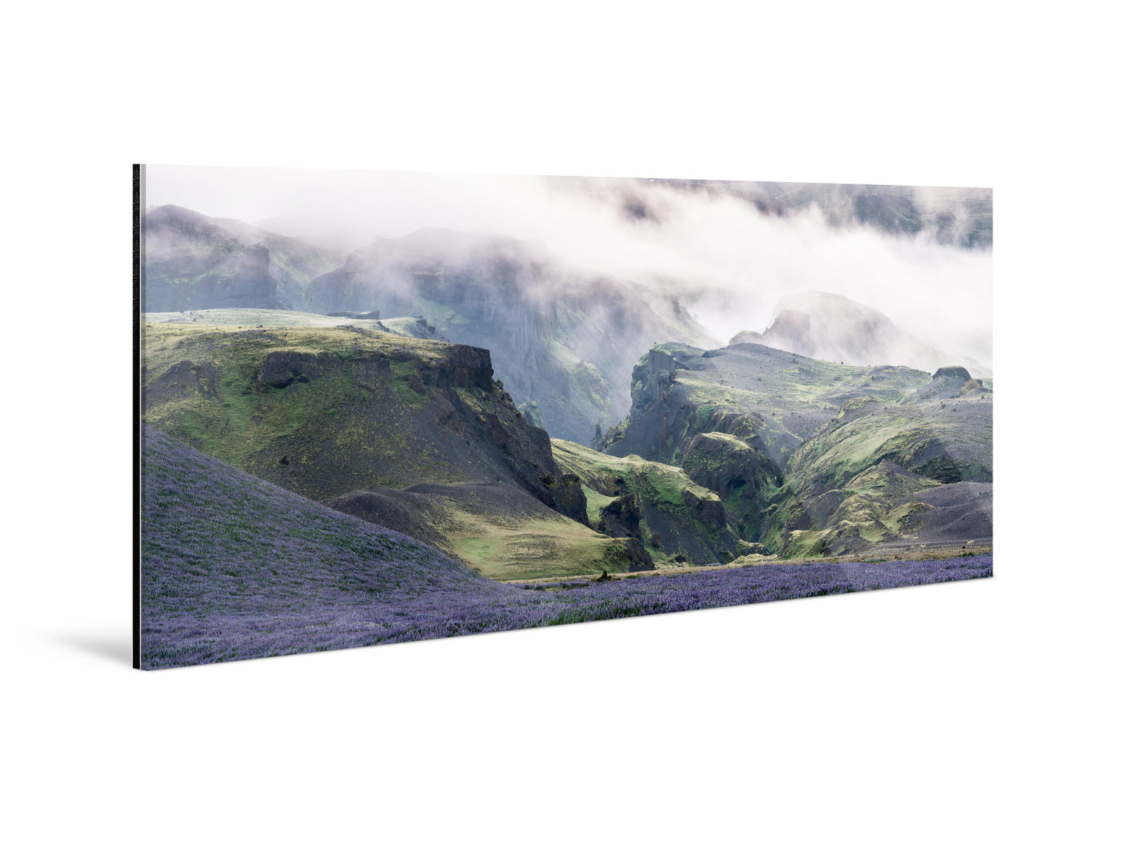 Additional view of the photographic artwork &ldquo;Unreal midnightsun in the mountains 1, Island&rdquo; by Andr&eacute; Wagner.