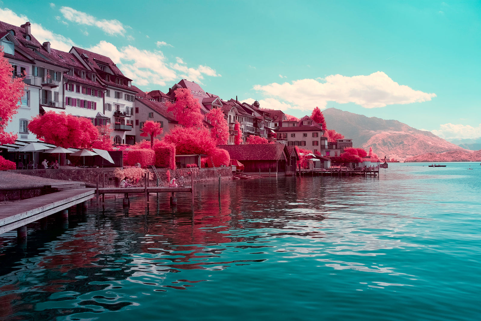Photographie d’art infrarouge d’André Wagner: Zugersee 2, Schweiz.